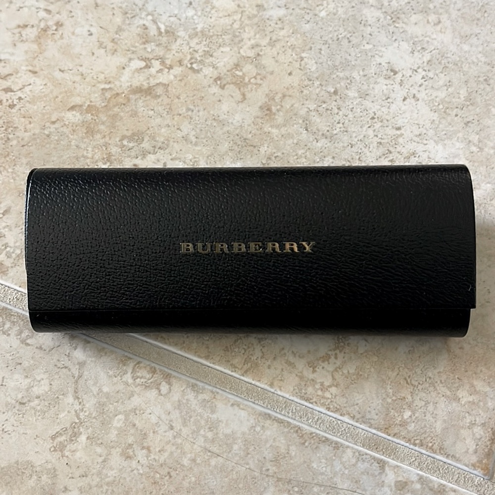 😎BURBERRY CASE😎
